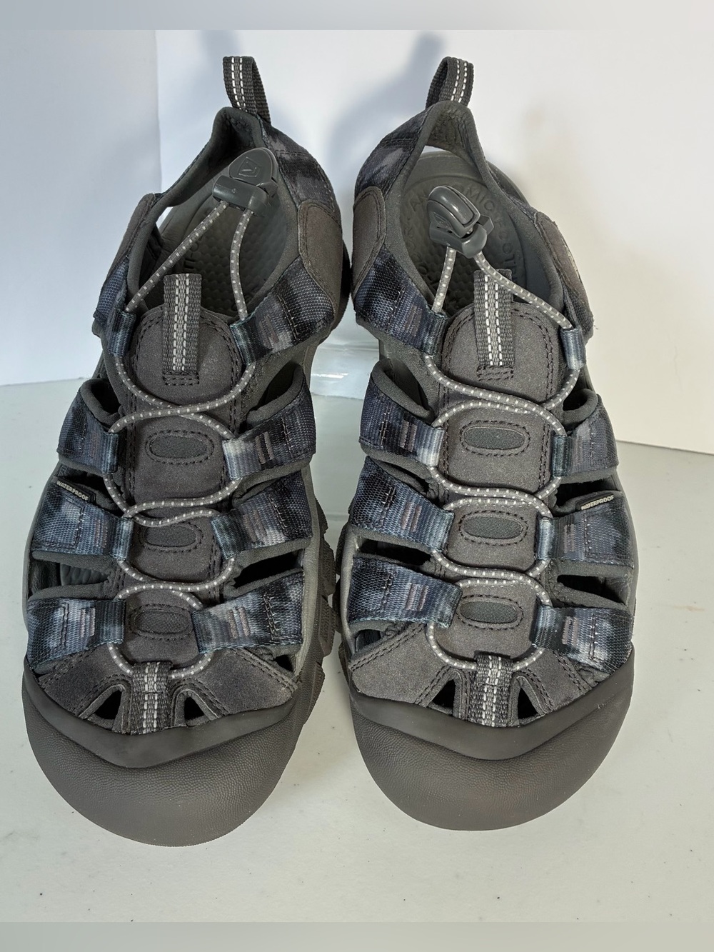 Keen Waterproof Newport H2 Men Sandals Round Toe Outdoor Hiking Blue Grey Sz10.5
